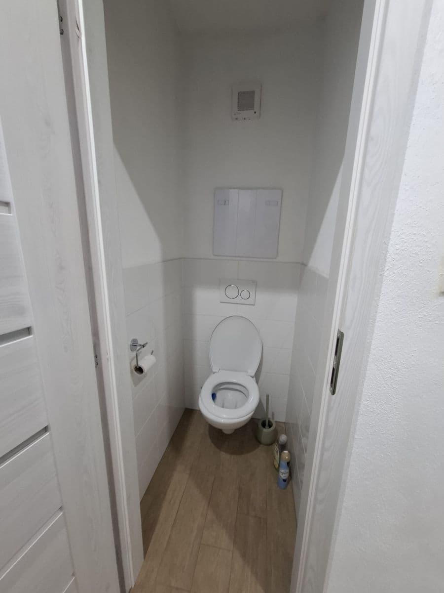 Pronájem bytu 2+1 51 m², Hornádska, Podunajské Biskupice, Bratislavský kraj Pronájem bytu 2+1 51 m², Hornádska, Podunajské Biskupice, Bratislavský kraj