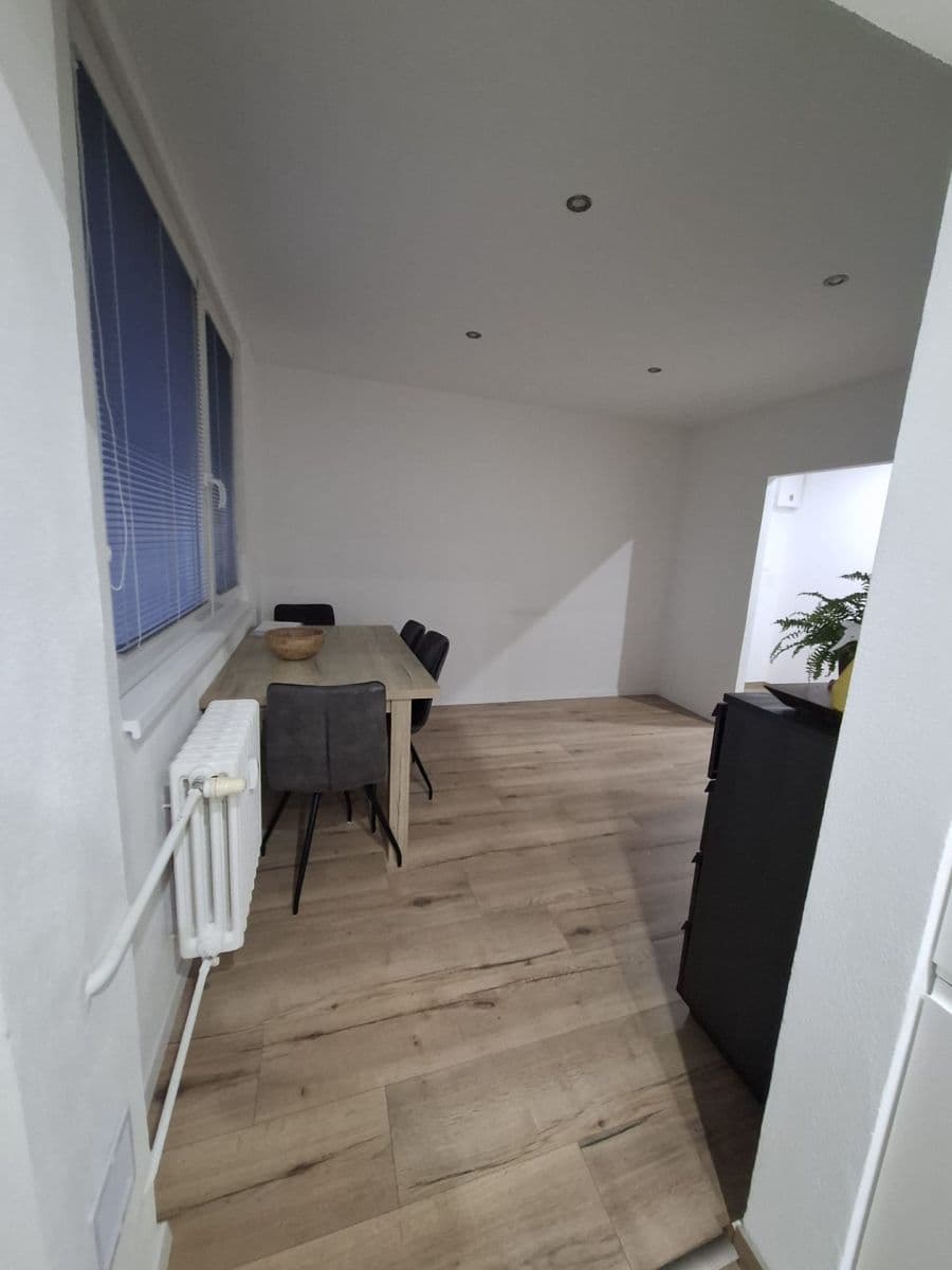 Pronájem bytu 2+1 51 m², Hornádska, Podunajské Biskupice, Bratislavský kraj Pronájem bytu 2+1 51 m², Hornádska, Podunajské Biskupice, Bratislavský kraj