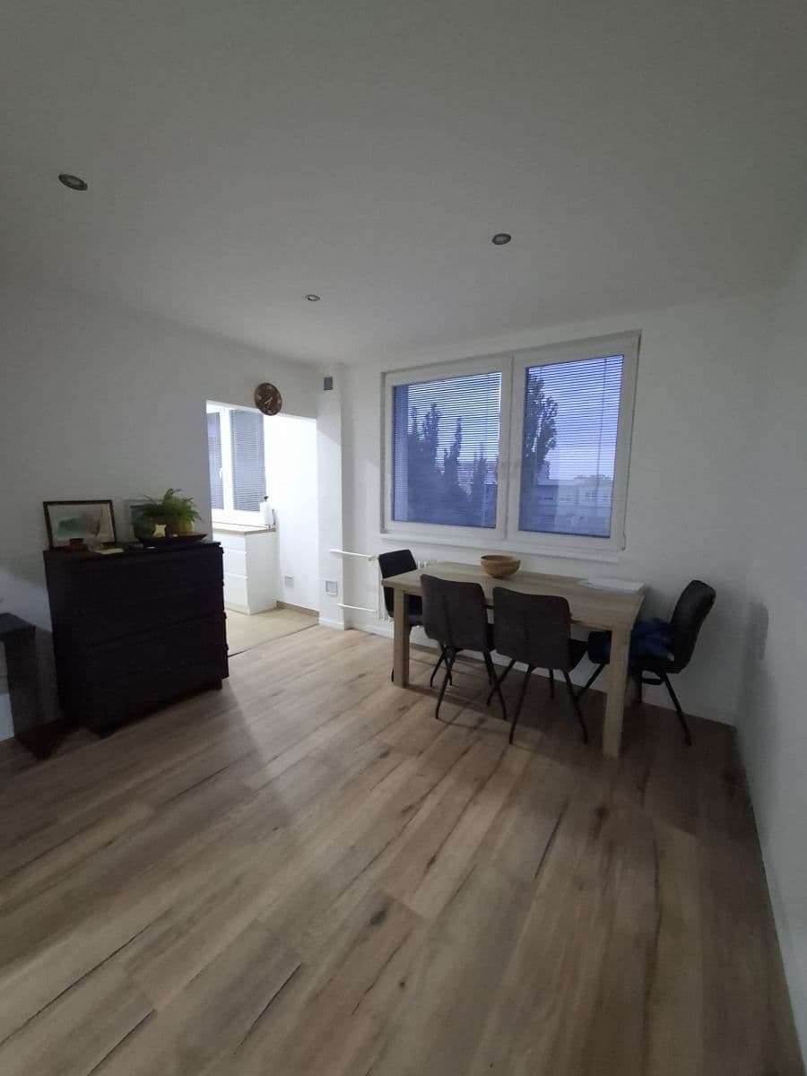 Pronájem bytu 2+1 51 m², Hornádska, Podunajské Biskupice, Bratislavský kraj Pronájem bytu 2+1 51 m², Hornádska, Podunajské Biskupice, Bratislavský kraj