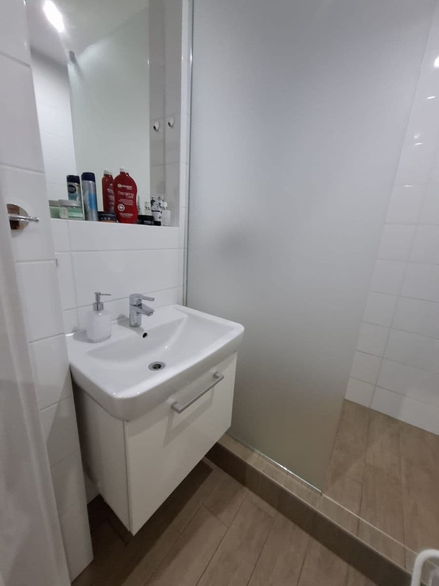 Pronájem bytu 2+1 51 m², Hornádska, Podunajské Biskupice, Bratislavský kraj Pronájem bytu 2+1 51 m², Hornádska, Podunajské Biskupice, Bratislavský kraj