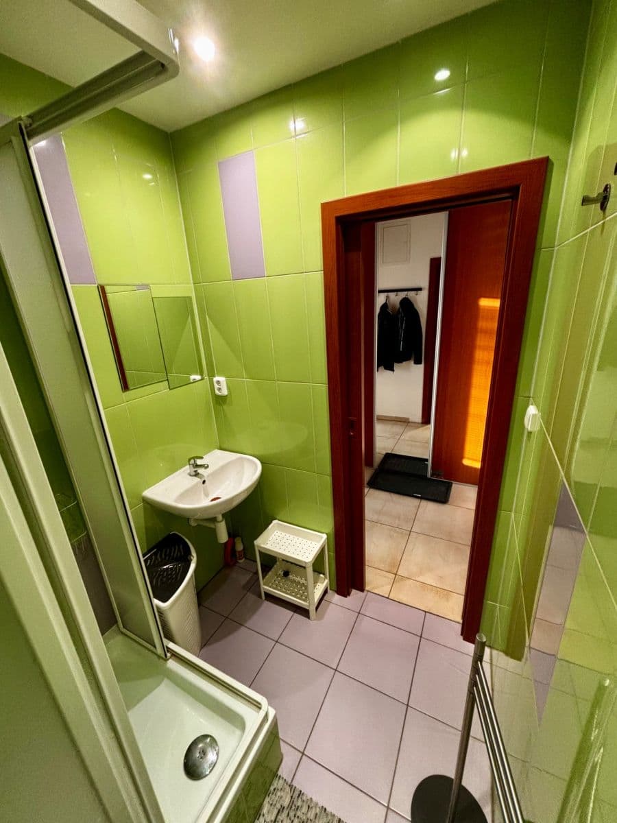 Pronájem bytu Garsoniéra 34 m², Sokolovská, Plzeň, Plzeňský kraj Pronájem bytu Garsoniéra 34 m², Sokolovská, Plzeň, Plzeňský kraj