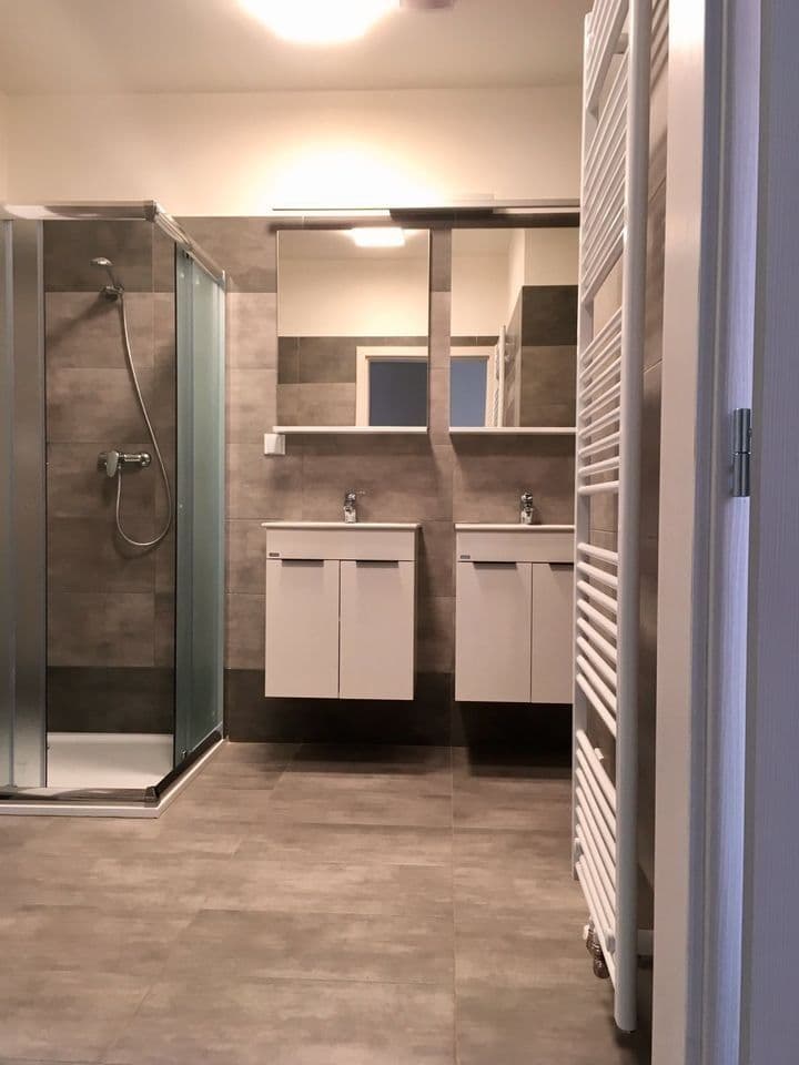 Pronájem bytu 17 m², Hlavní, Brno, Jihomoravský kraj Pronájem bytu 17 m², Hlavní, Brno, Jihomoravský kraj