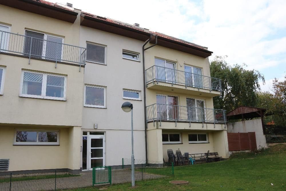 Pronájem bytu 3+1 92 m², Hrušovanské náměstí, Praha, Praha Pronájem bytu 3+1 92 m², Hrušovanské náměstí, Praha, Praha