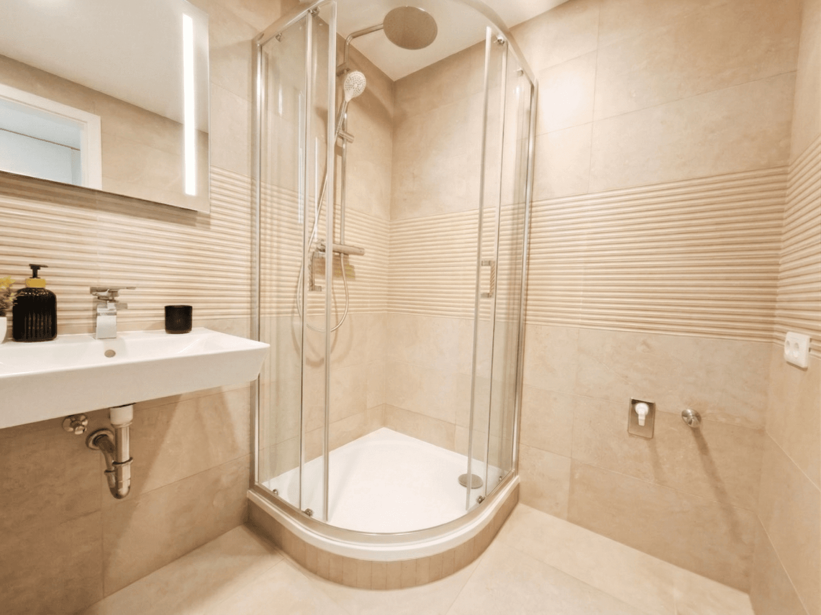 Pronájem bytu 1+kk 33 m², Poděbradská, Praha, Praha Pronájem bytu 1+kk 33 m², Poděbradská, Praha, Praha