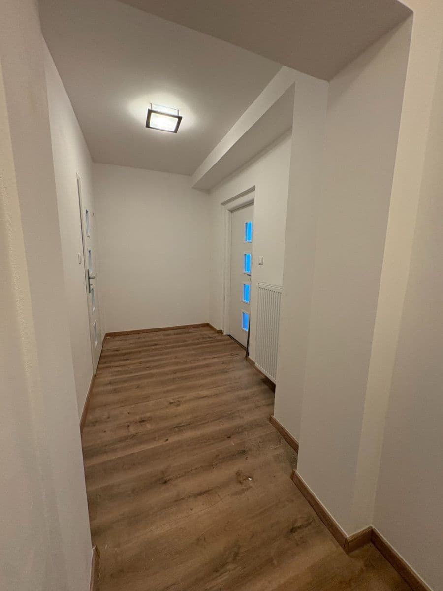 Pronájem bytu 3+1 125 m², Na Zavadilce, Jaroměř, Královéhradecký kraj Pronájem bytu 3+1 125 m², Na Zavadilce, Jaroměř, Královéhradecký kraj