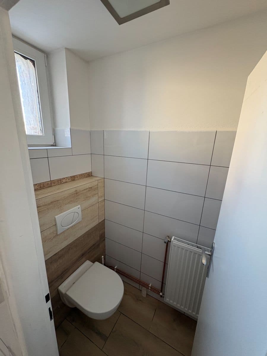 Pronájem bytu 3+1 125 m², Na Zavadilce, Jaroměř, Královéhradecký kraj Pronájem bytu 3+1 125 m², Na Zavadilce, Jaroměř, Královéhradecký kraj