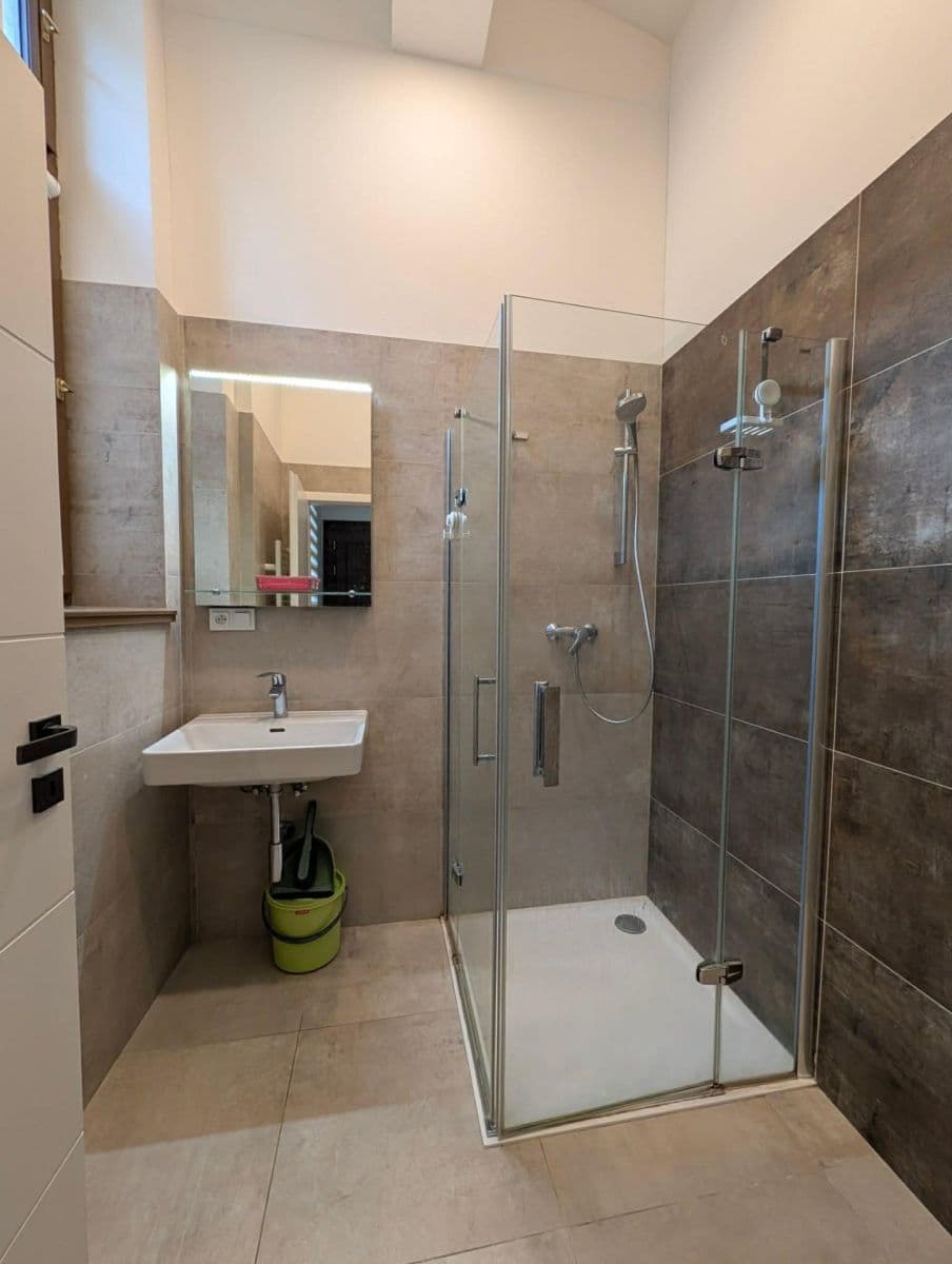 Pronájem bytu 1+1 56 m², Pivovarská, Praha, Praha Pronájem bytu 1+1 56 m², Pivovarská, Praha, Praha