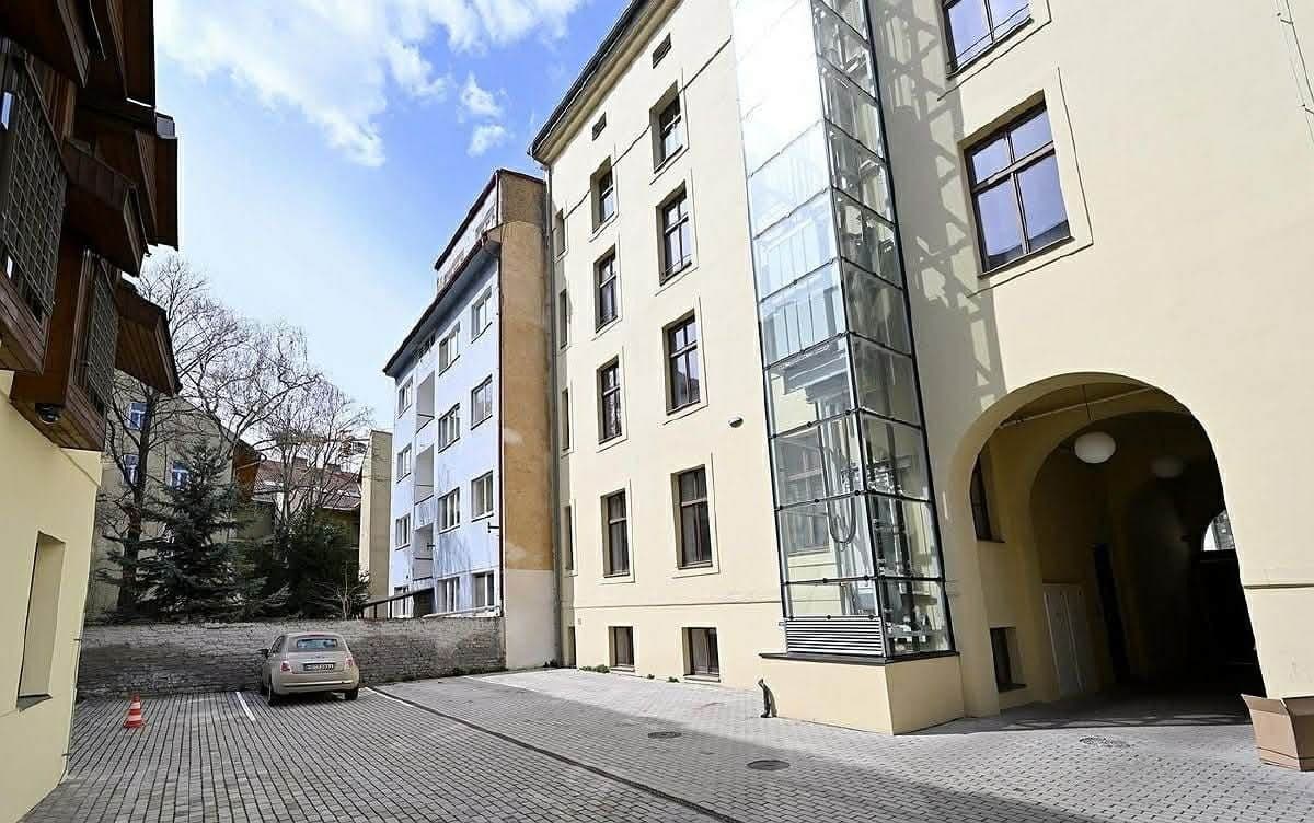 Pronájem bytu 1+1 56 m², Pivovarská, Praha, Praha Pronájem bytu 1+1 56 m², Pivovarská, Praha, Praha