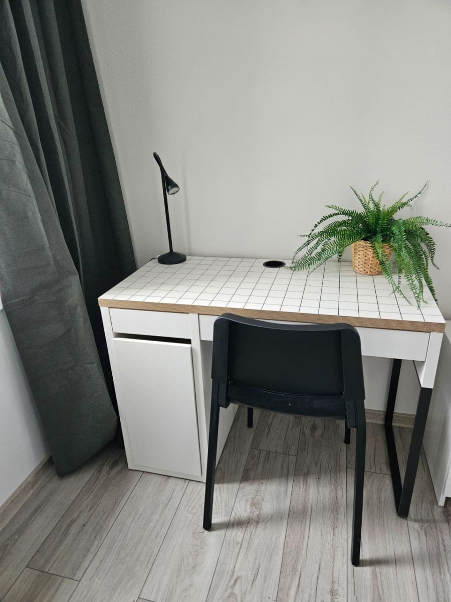 Pronájem bytu 2+kk 46 m², Lobezská, Plzeň, Plzeňský kraj Pronájem bytu 2+kk 46 m², Lobezská, Plzeň, Plzeňský kraj