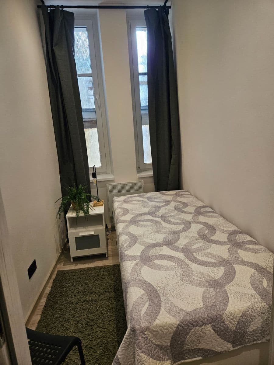 Pronájem bytu 2+kk 46 m², Lobezská, Plzeň, Plzeňský kraj Pronájem bytu 2+kk 46 m², Lobezská, Plzeň, Plzeňský kraj