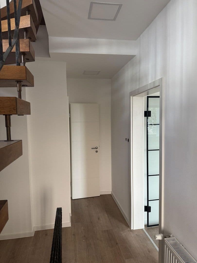 Pronájem domu 150 m², pozemek 168 m², Koblenz, Porýní-Falc Pronájem domu 150 m², pozemek 168 m², Koblenz, Porýní-Falc