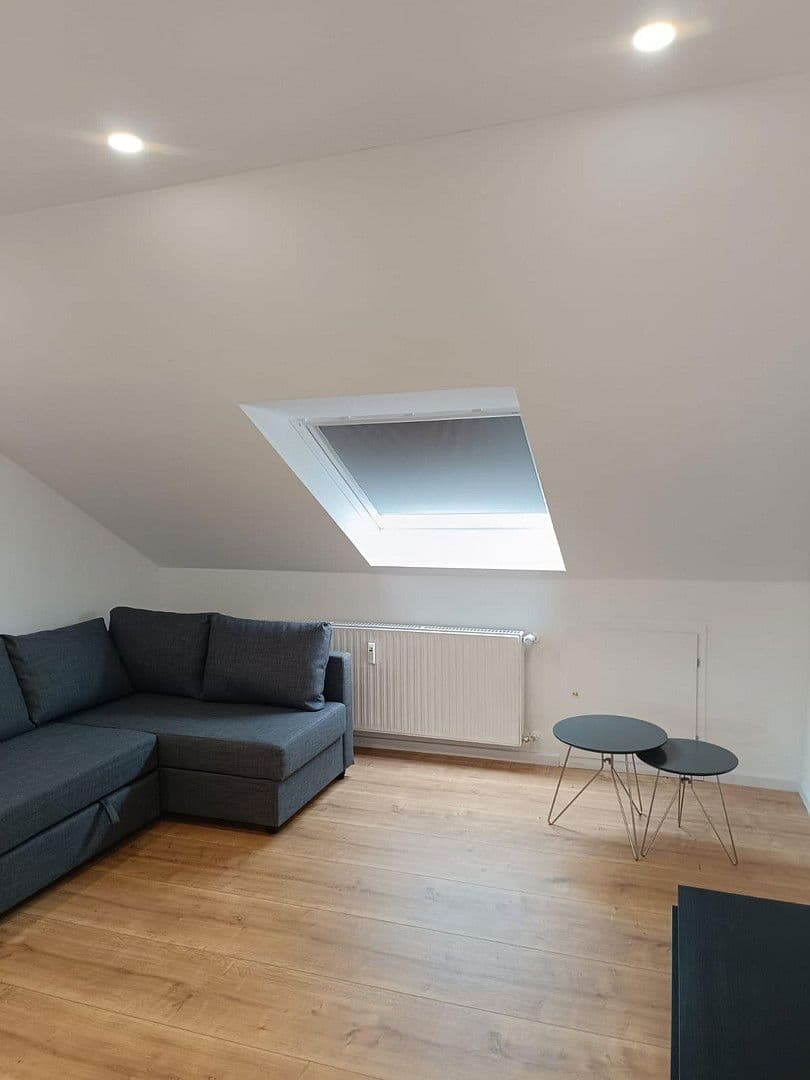 Pronájem bytu 1+kk 26 m², Güglinger Strasse 11, Heilbronn, Bádensko-Württembersko Pronájem bytu 1+kk 26 m², Güglinger Strasse 11, Heilbronn, Bádensko-Württembersko