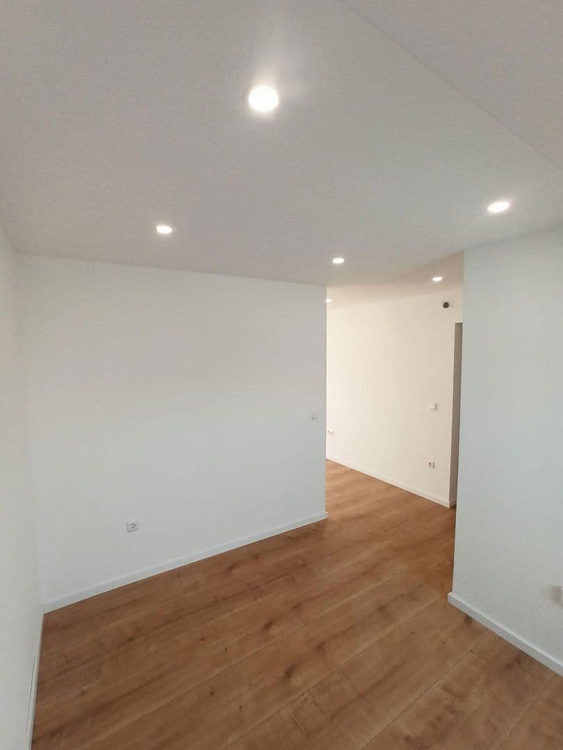 Pronájem bytu 1+kk 26 m², Güglinger Strasse 11, Heilbronn, Bádensko-Württembersko Pronájem bytu 1+kk 26 m², Güglinger Strasse 11, Heilbronn, Bádensko-Württembersko