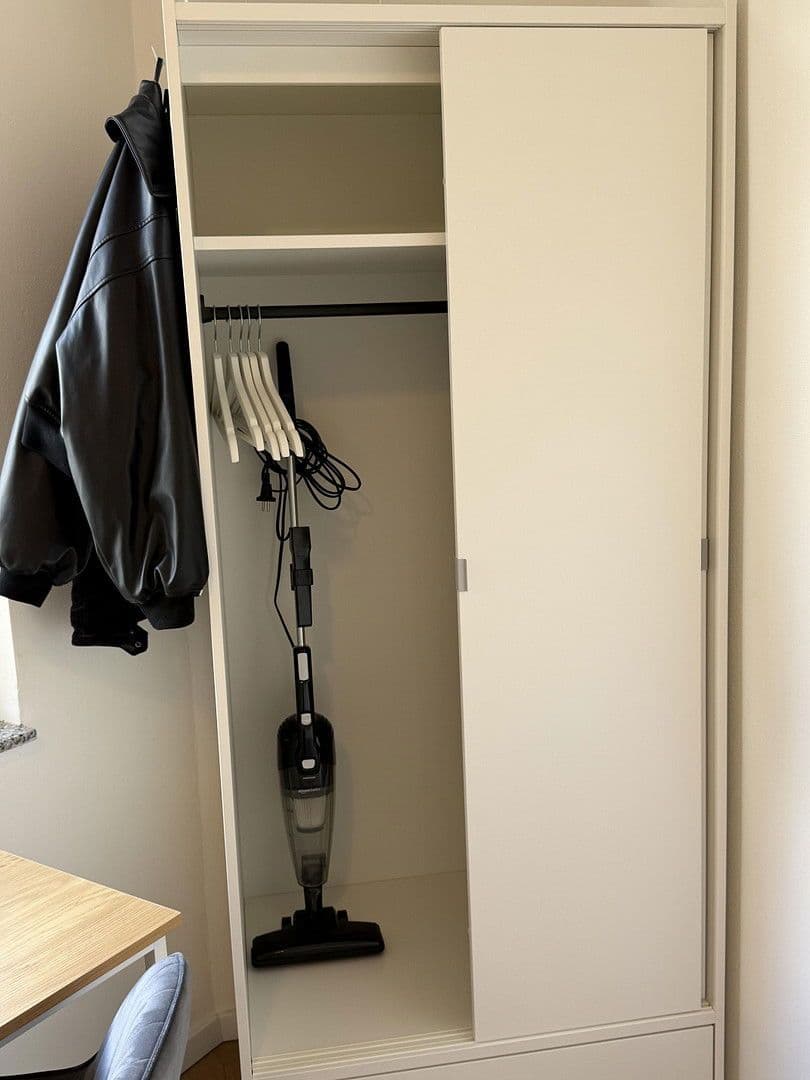 Pronájem bytu 1+1 27 m², Turpinstraße 202, Cáchy, Severní Porýní-Vestfálsko Pronájem bytu 1+1 27 m², Turpinstraße 202, Cáchy, Severní Porýní-Vestfálsko