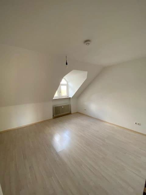 Prodej bytu 2+1 59 m², Riesengebirgstr. 1, München, Bavorsko Prodej bytu 2+1 59 m², Riesengebirgstr. 1, München, Bavorsko