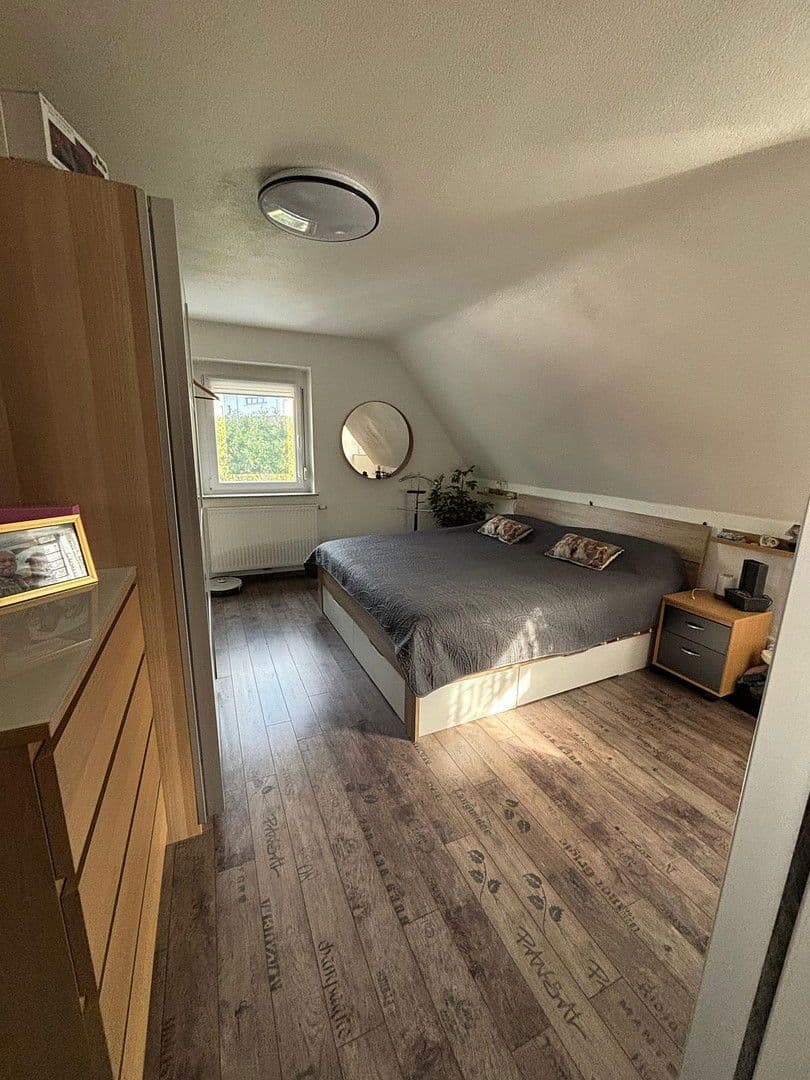 Prodej domu 155 m², pozemek 412 m², Brackenheim, Bádensko-Württembersko Prodej domu 155 m², pozemek 412 m², Brackenheim, Bádensko-Württembersko