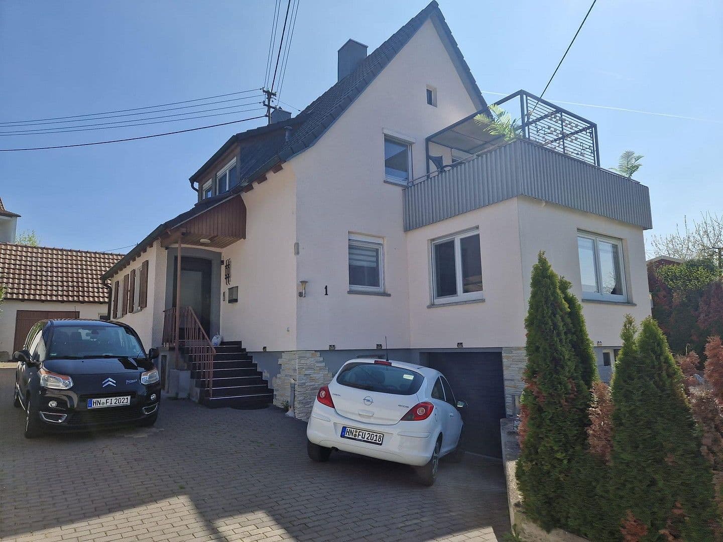 Prodej domu 155 m², pozemek 412 m², Brackenheim, Bádensko-Württembersko Prodej domu 155 m², pozemek 412 m², Brackenheim, Bádensko-Württembersko