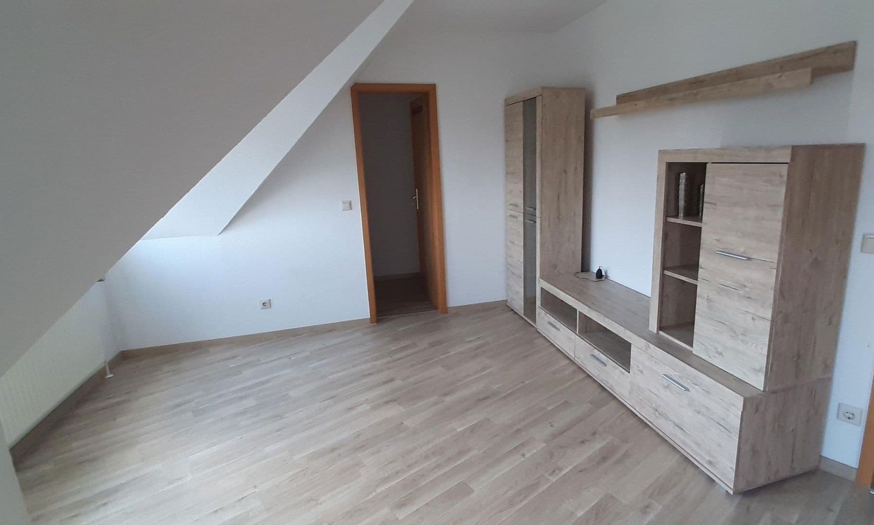 Pronájem bytu 2+1 63 m², Illebener Weg 25e, Bad Langensalza, Durynsko Pronájem bytu 2+1 63 m², Illebener Weg 25e, Bad Langensalza, Durynsko