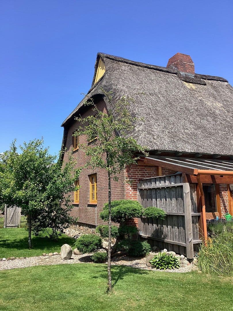 Prodej domu 130 m², pozemek 671 m², Heinkenborstel, Šlesvicko-Holštýnsko Prodej domu 130 m², pozemek 671 m², Heinkenborstel, Šlesvicko-Holštýnsko