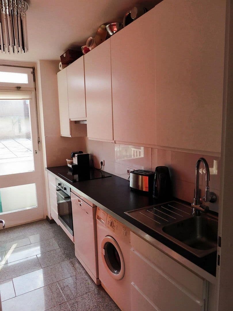 Pronájem bytu 2+1 65 m², München, Bavorsko Pronájem bytu 2+1 65 m², München, Bavorsko