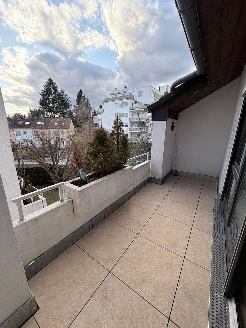 Pronájem bytu 2+kk 85 m², Saalburgstraße 59, Bad Homburg vor der Höhe, Hessen Pronájem bytu 2+kk 85 m², Saalburgstraße 59, Bad Homburg vor der Höhe, Hessen