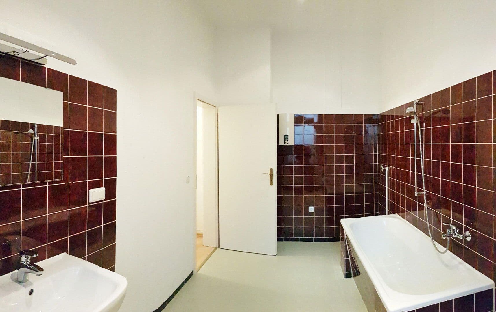 Pronájem bytu 3+1 90 m², Hildesheim, Dolní Sasko Pronájem bytu 3+1 90 m², Hildesheim, Dolní Sasko