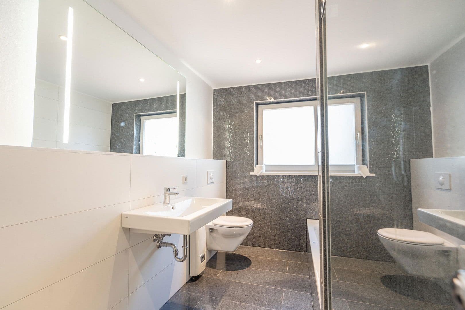 Pronájem bytu 3+1 125 m², Am Stadtberg 28, Dillingen an der Donau, Bavorsko Pronájem bytu 3+1 125 m², Am Stadtberg 28, Dillingen an der Donau, Bavorsko