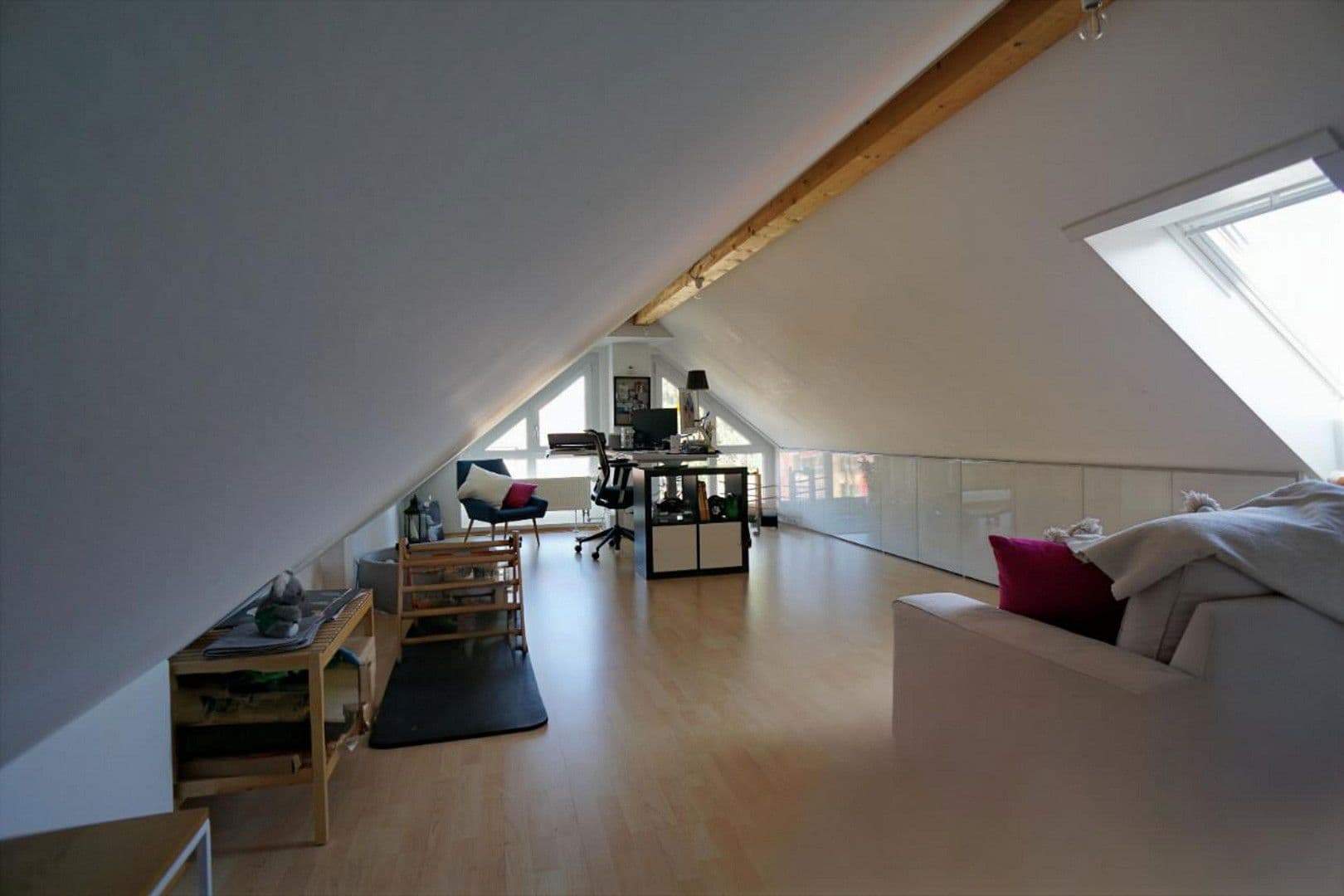 Pronájem bytu 2+kk 81 m², Graf-Lehndorff-Straße 9, München, Bavorsko Pronájem bytu 2+kk 81 m², Graf-Lehndorff-Straße 9, München, Bavorsko