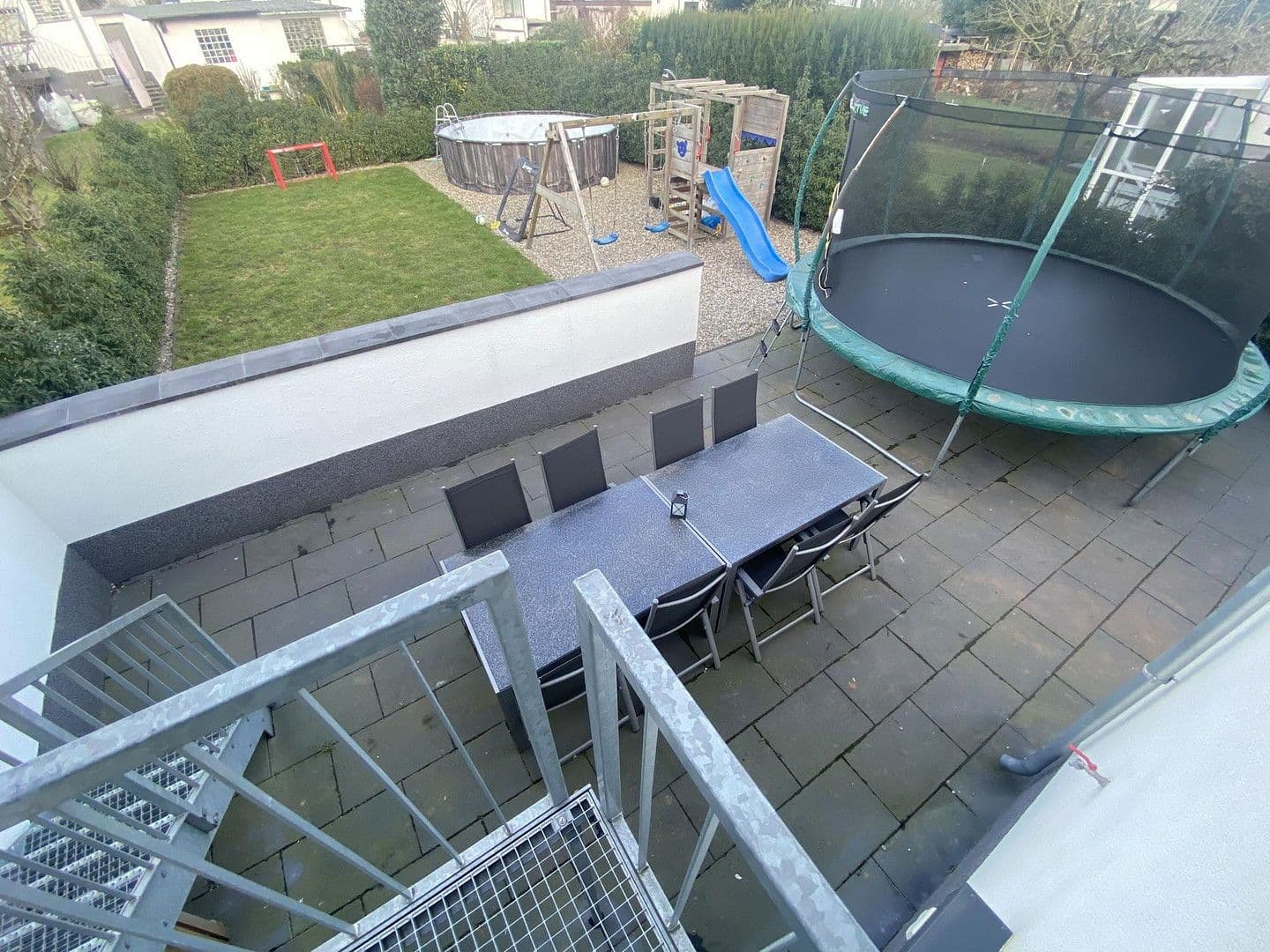 Prodej domu 120 m², pozemek 400 m², An der Schanzenbrücke 14, Duisburg, Severní Porýní-Vestfálsko Prodej domu 120 m², pozemek 400 m², An der Schanzenbrücke 14, Duisburg, Severní Porýní-Vestfálsko