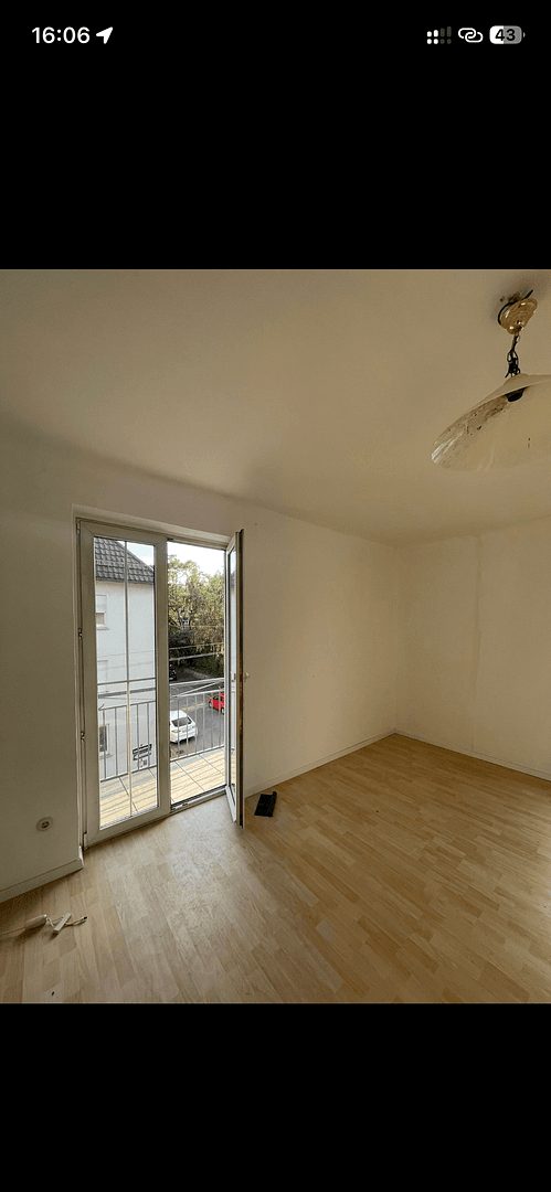 Pronájem bytu 4+1 92 m², Markomannenstrasse 27, Stuttgart, Bádensko-Württembersko Pronájem bytu 4+1 92 m², Markomannenstrasse 27, Stuttgart, Bádensko-Württembersko