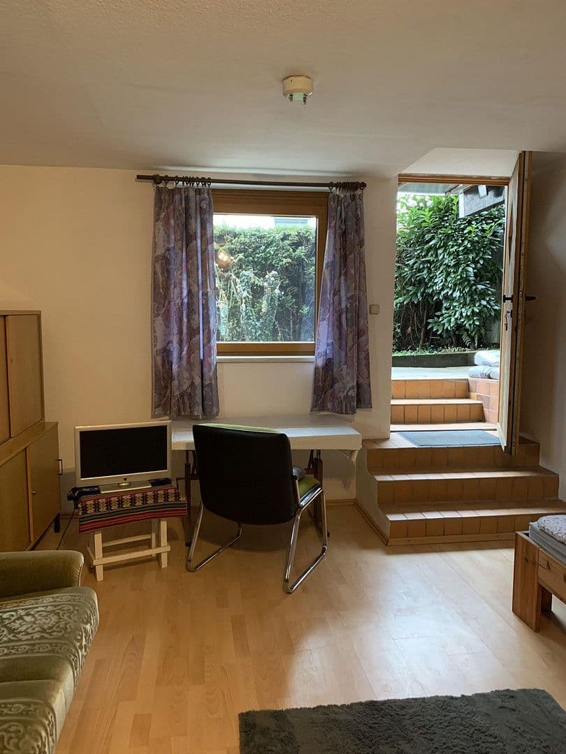 Pronájem bytu 1+1 34 m², Eschborn, Hessen Pronájem bytu 1+1 34 m², Eschborn, Hessen