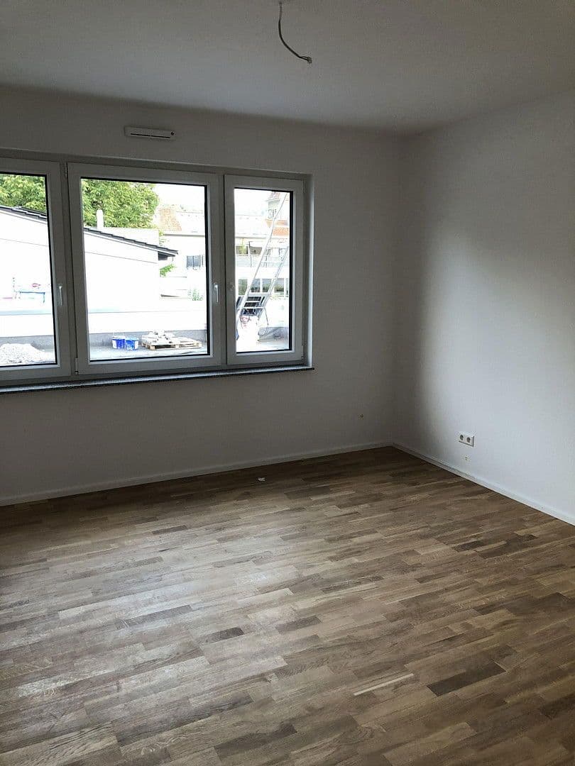 Pronájem bytu 3+1 92 m², Lörrach, Bádensko-Württembersko Pronájem bytu 3+1 92 m², Lörrach, Bádensko-Württembersko