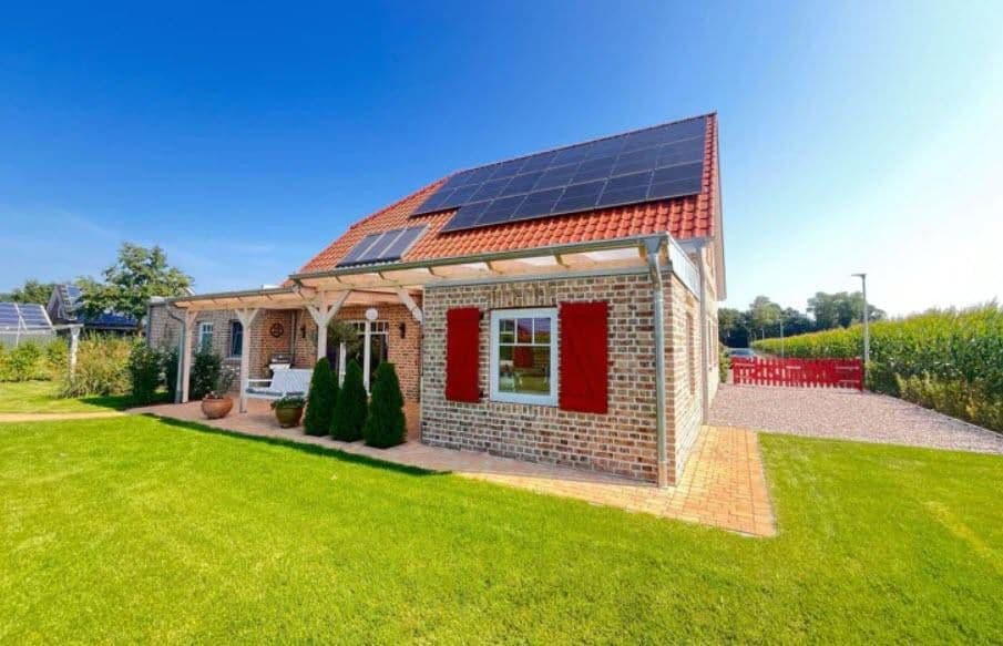 Prodej domu 160 m², pozemek 859 m², Dersum, Dolní Sasko Prodej domu 160 m², pozemek 859 m², Dersum, Dolní Sasko