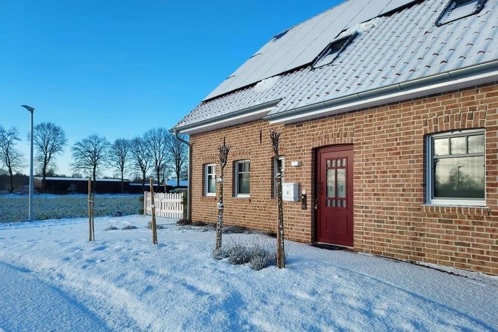 Prodej domu 160 m², pozemek 859 m², Dersum, Dolní Sasko Prodej domu 160 m², pozemek 859 m², Dersum, Dolní Sasko