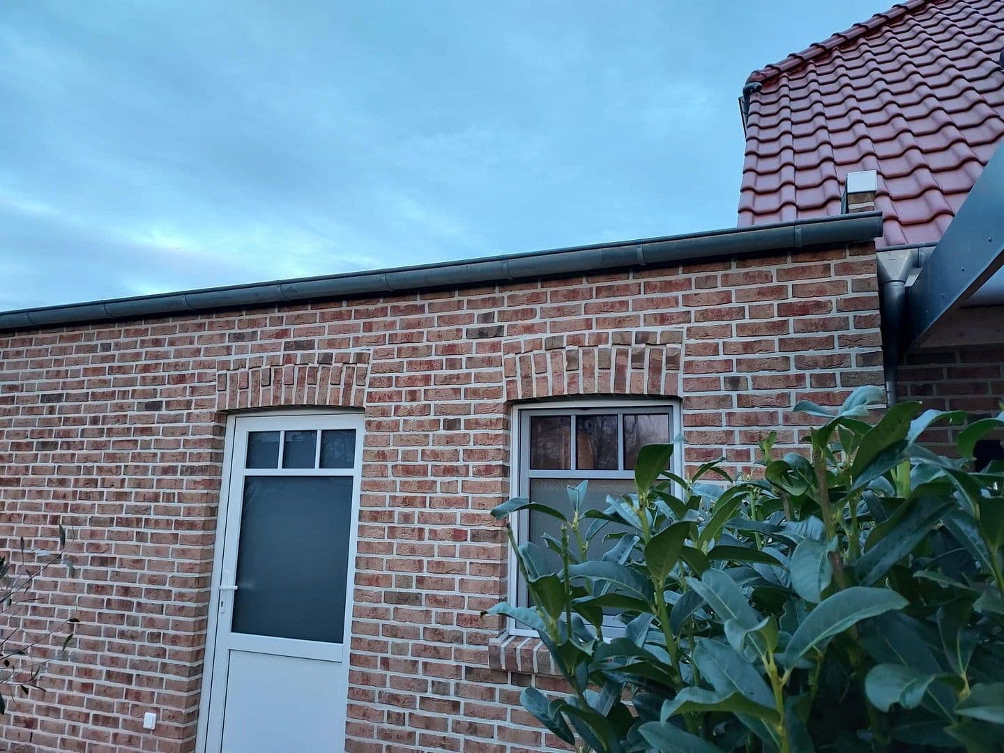 Prodej domu 160 m², pozemek 859 m², Dersum, Dolní Sasko Prodej domu 160 m², pozemek 859 m², Dersum, Dolní Sasko