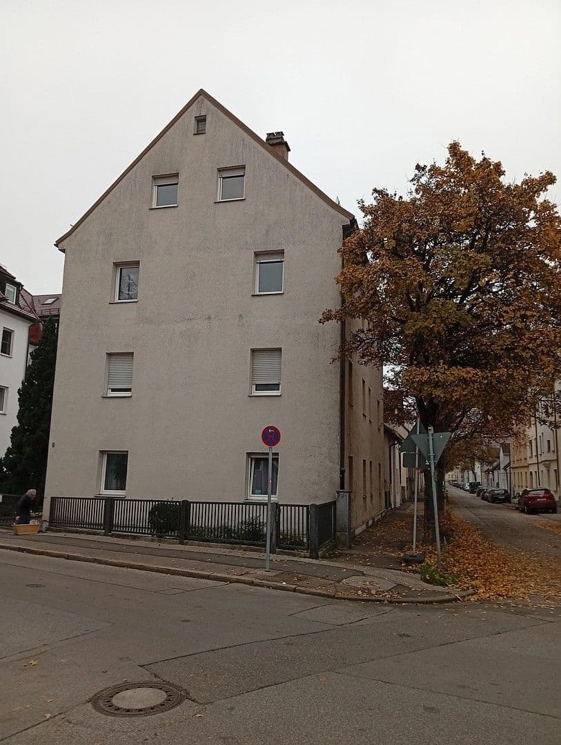 Pronájem bytu 2+1 35 m², Innere Uferstr. 6, Augsburg, Bavorsko Pronájem bytu 2+1 35 m², Innere Uferstr. 6, Augsburg, Bavorsko