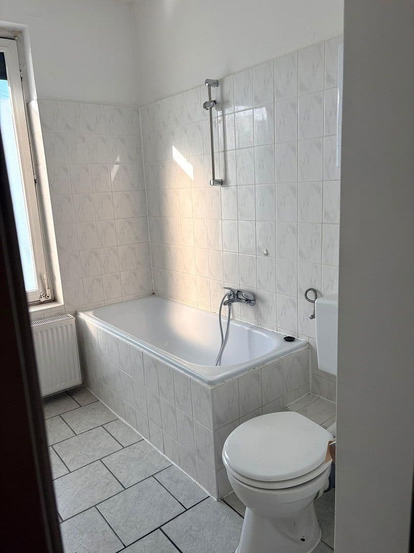 Prodej domu 110 m², pozemek 103 m², Osterfeuerbergstr. 24, Bremen, Bremen Prodej domu 110 m², pozemek 103 m², Osterfeuerbergstr. 24, Bremen, Bremen