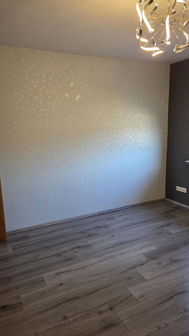 Pronájem bytu 3+1 74 m², Kurfürstenstraße 12, Duisburg, Severní Porýní-Vestfálsko Pronájem bytu 3+1 74 m², Kurfürstenstraße 12, Duisburg, Severní Porýní-Vestfálsko