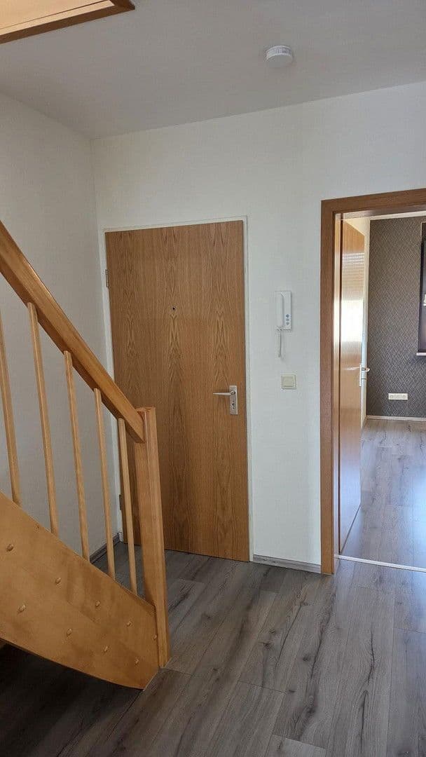 Pronájem bytu 3+1 74 m², Kurfürstenstraße 12, Duisburg, Severní Porýní-Vestfálsko Pronájem bytu 3+1 74 m², Kurfürstenstraße 12, Duisburg, Severní Porýní-Vestfálsko