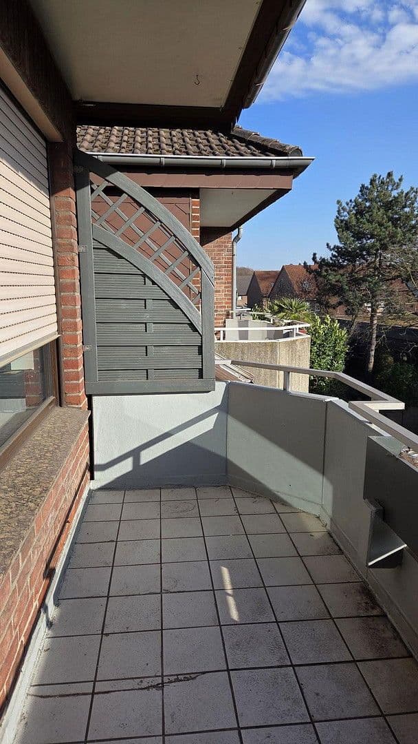 Pronájem bytu 3+1 74 m², Kurfürstenstraße 12, Duisburg, Severní Porýní-Vestfálsko Pronájem bytu 3+1 74 m², Kurfürstenstraße 12, Duisburg, Severní Porýní-Vestfálsko