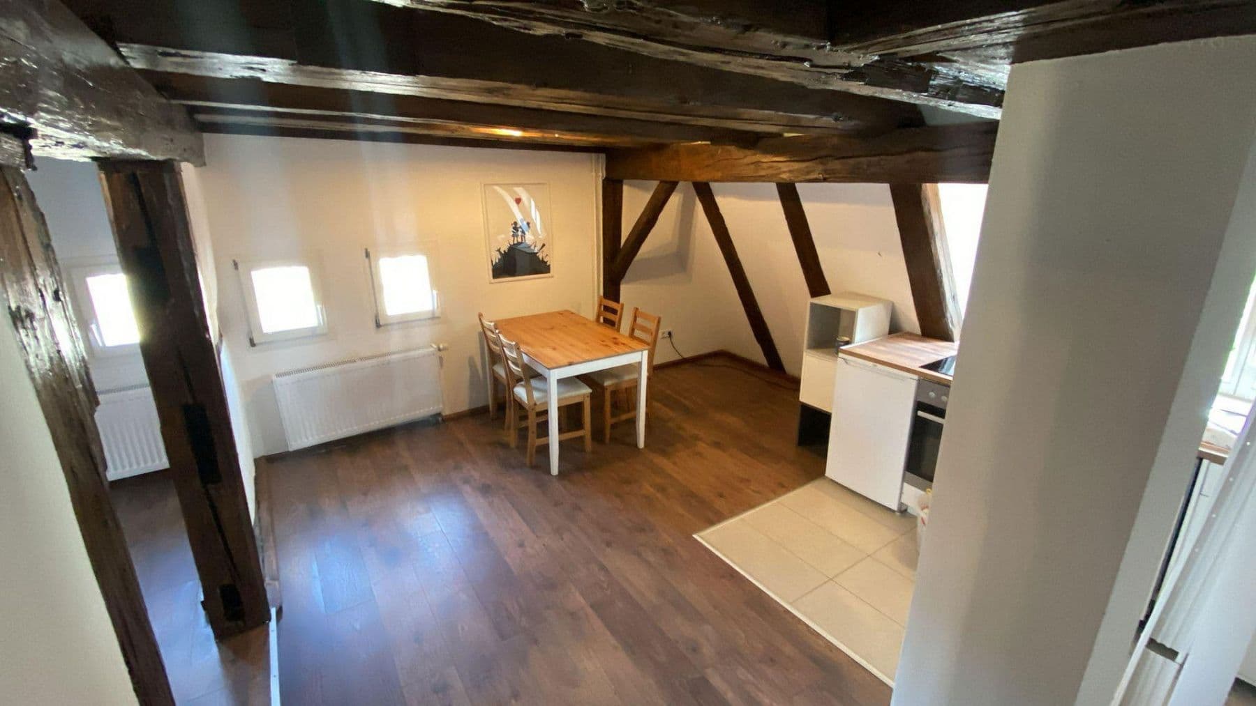 Pronájem bytu 2+1 60 m², Rathhausstr., Weissach, Bádensko-Württembersko Pronájem bytu 2+1 60 m², Rathhausstr., Weissach, Bádensko-Württembersko