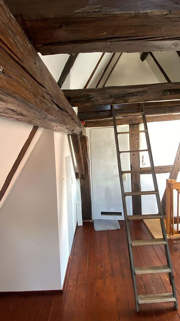 Pronájem bytu 2+1 60 m², Rathhausstr., Weissach, Bádensko-Württembersko Pronájem bytu 2+1 60 m², Rathhausstr., Weissach, Bádensko-Württembersko