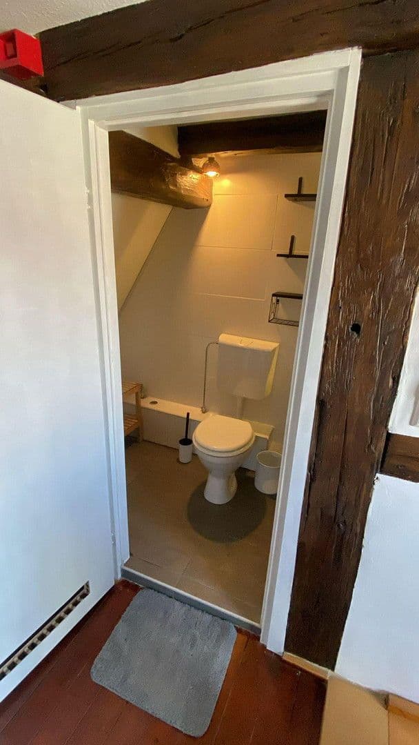 Pronájem bytu 2+1 60 m², Rathhausstr., Weissach, Bádensko-Württembersko Pronájem bytu 2+1 60 m², Rathhausstr., Weissach, Bádensko-Württembersko