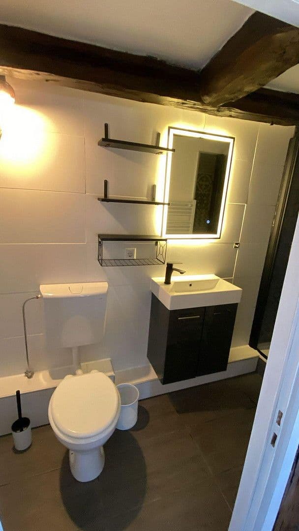 Pronájem bytu 2+1 60 m², Rathhausstr., Weissach, Bádensko-Württembersko Pronájem bytu 2+1 60 m², Rathhausstr., Weissach, Bádensko-Württembersko