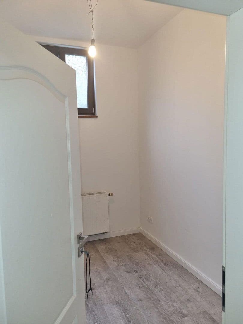 Pronájem bytu 2+1 46 m², Wuppertal, Severní Porýní-Vestfálsko Pronájem bytu 2+1 46 m², Wuppertal, Severní Porýní-Vestfálsko