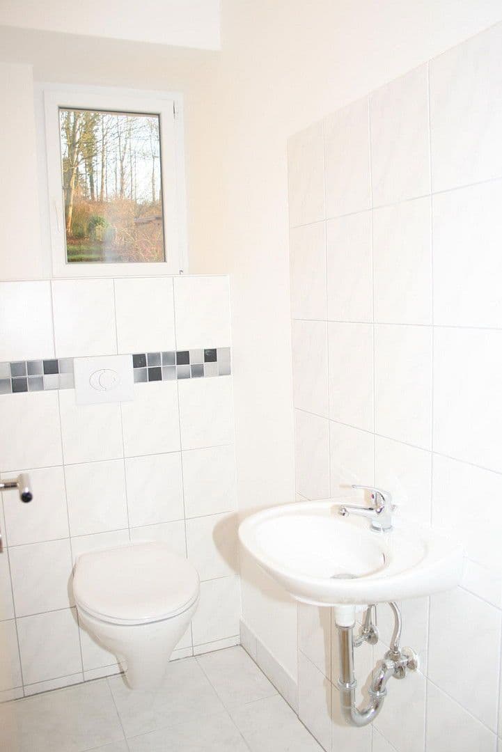 Pronájem bytu 2+1 68 m², Linec nad Rýnem, Porýní-Falc Pronájem bytu 2+1 68 m², Linec nad Rýnem, Porýní-Falc