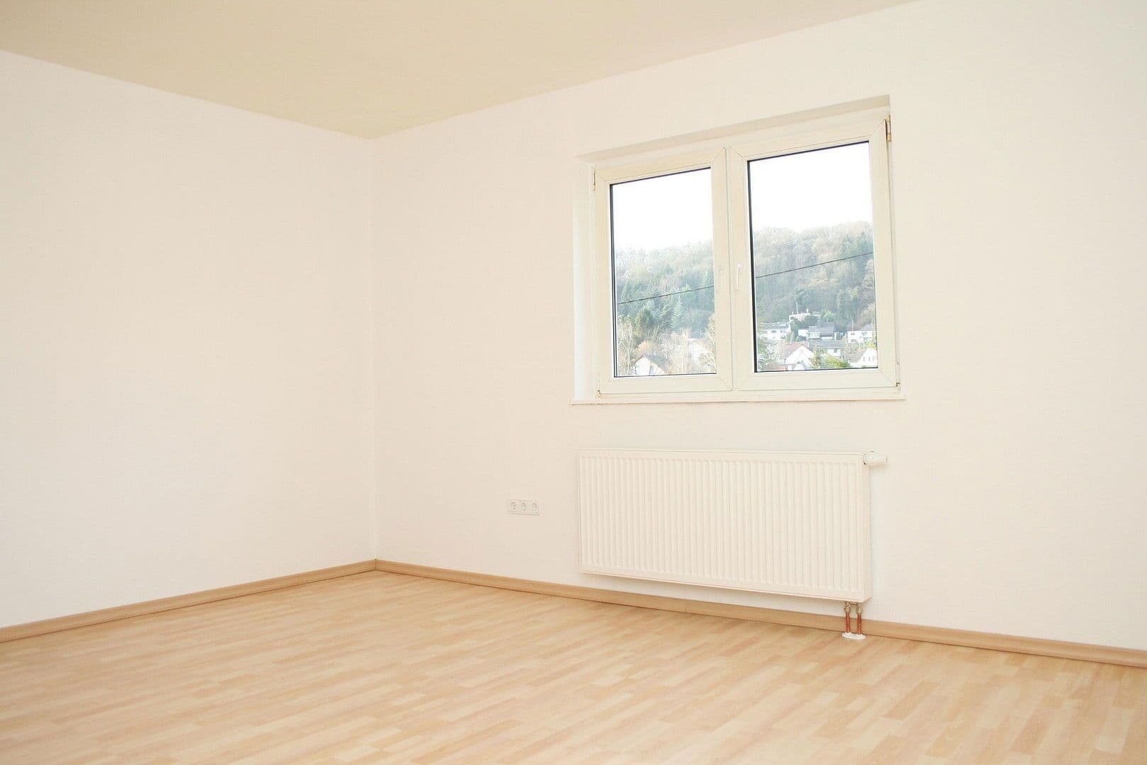 Pronájem bytu 2+1 68 m², Linec nad Rýnem, Porýní-Falc Pronájem bytu 2+1 68 m², Linec nad Rýnem, Porýní-Falc