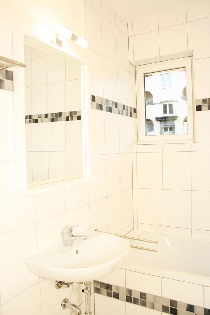 Pronájem bytu 2+1 68 m², Linec nad Rýnem, Porýní-Falc Pronájem bytu 2+1 68 m², Linec nad Rýnem, Porýní-Falc