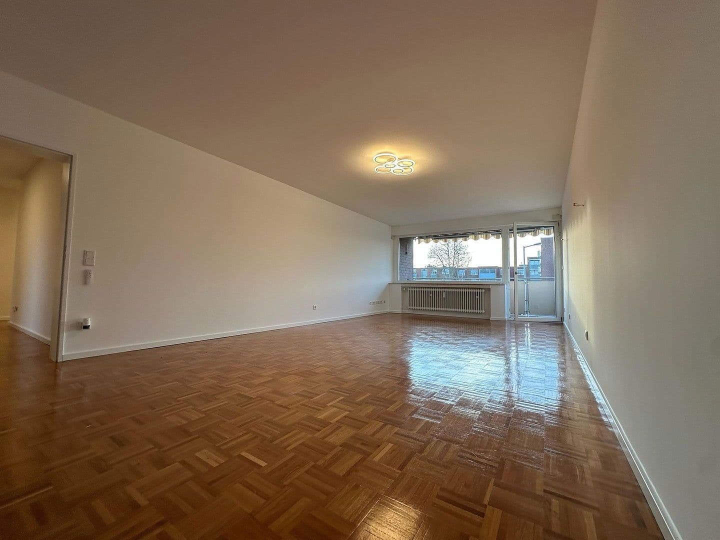 Pronájem bytu 3+1 123 m², Frechen, Severní Porýní-Vestfálsko Pronájem bytu 3+1 123 m², Frechen, Severní Porýní-Vestfálsko