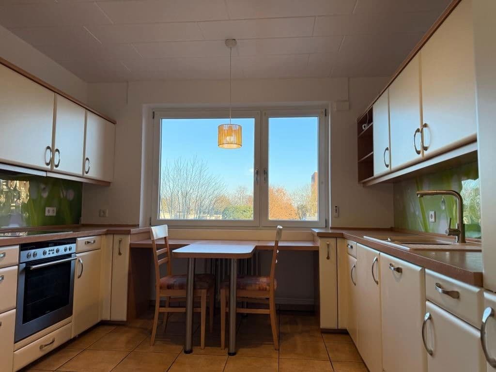 Pronájem bytu 3+1 123 m², Frechen, Severní Porýní-Vestfálsko Pronájem bytu 3+1 123 m², Frechen, Severní Porýní-Vestfálsko